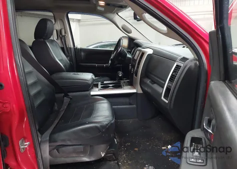 2010 Dodge Ram 1500 Slt/Sport/Trx z USA, uszkodzony, nr VIN 1D7RV1GT2AS214997